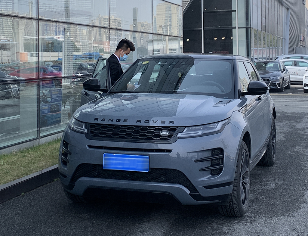 26万提路虎极光认证车主5000公里体验告诉你最真实的路虎体验报告