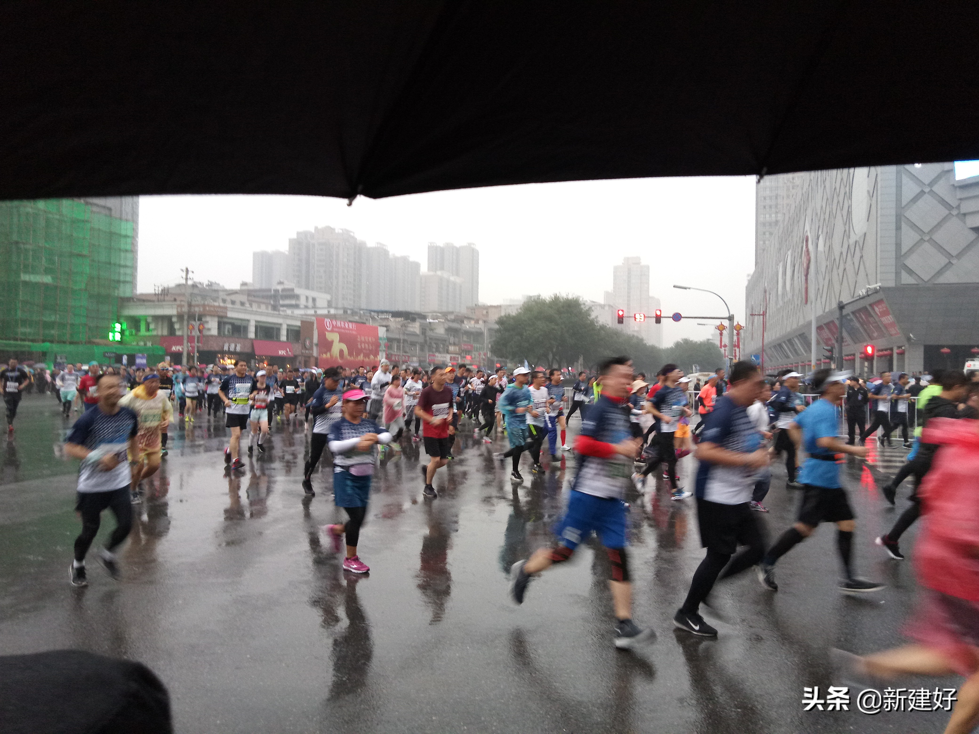 感受西安国际马拉松,西安马拉松比赛报道