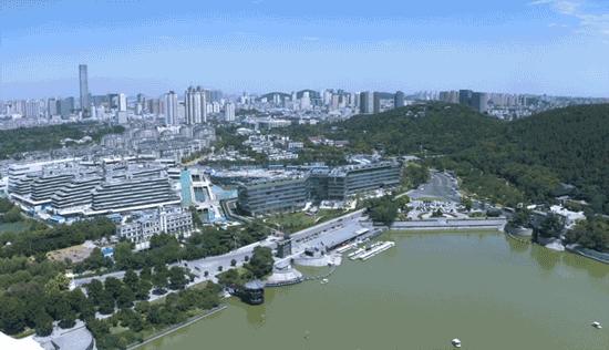 赛过活神仙的上一句,赛过活神仙逍遥自在