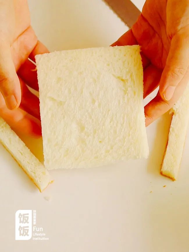 甜苦瓜迷你吐司酥香柔软的口感,西瓜吐司菠萝吐司哈密瓜吐司