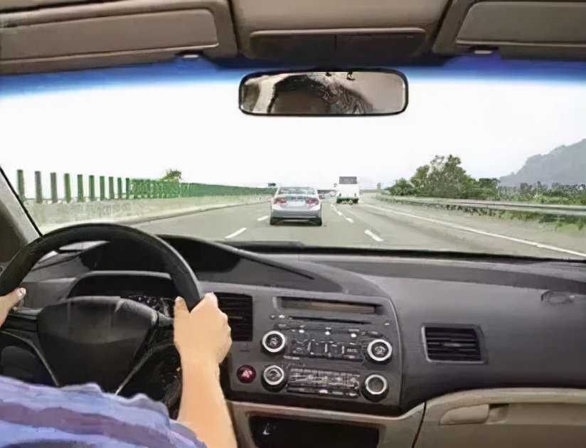 高速逆行、撞警车、喝农药,犯案后,男子亡命逃窜!桂林警方一路追捕到贵州,发现:嫌犯背后还有更大的秘密