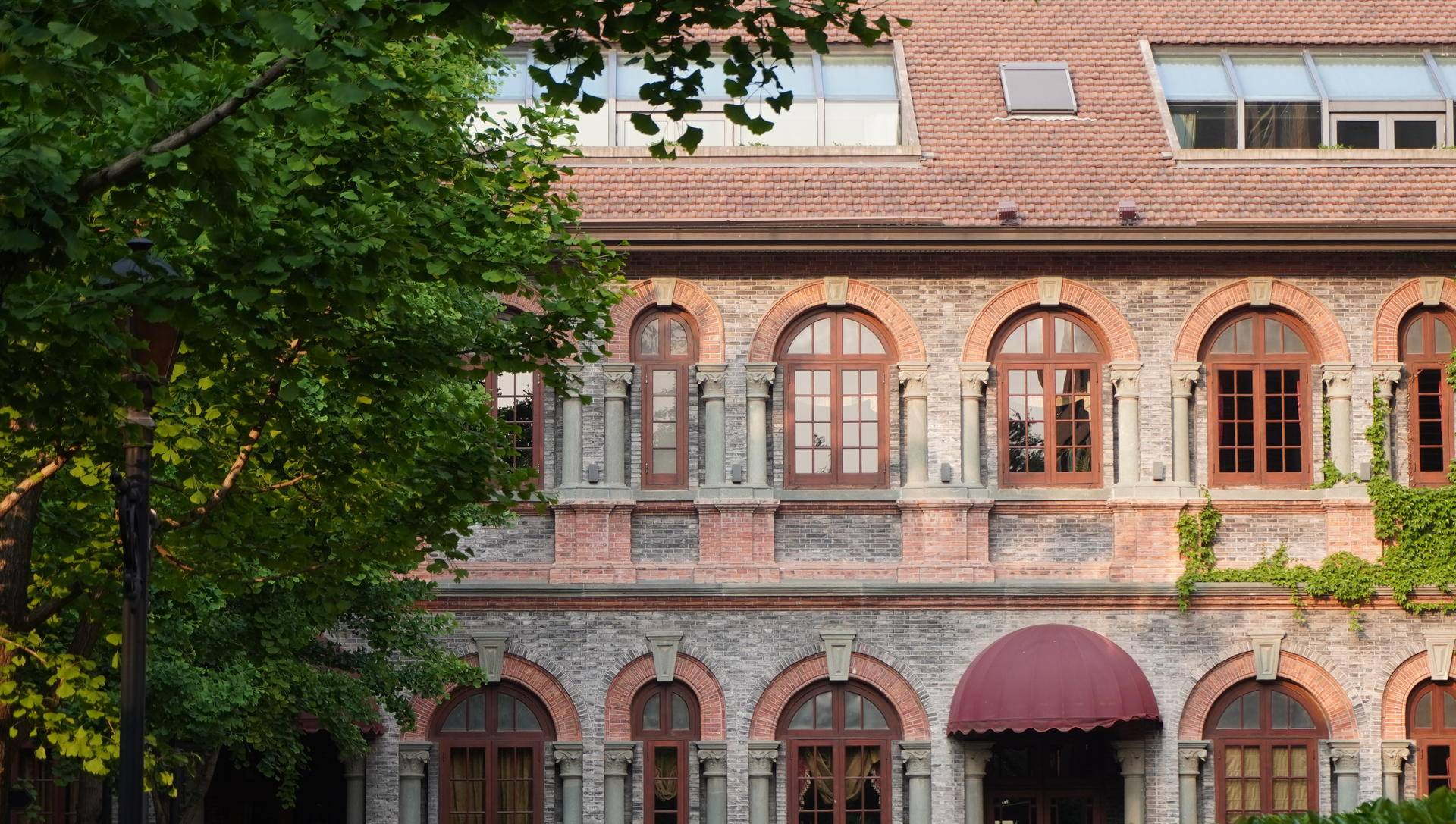 索尼微单6000与6100区别,索尼6100拍抖音评测