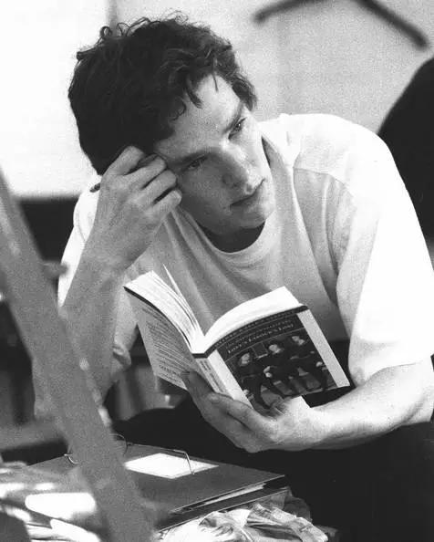 卷福最帅的片段,卷福的真实照片