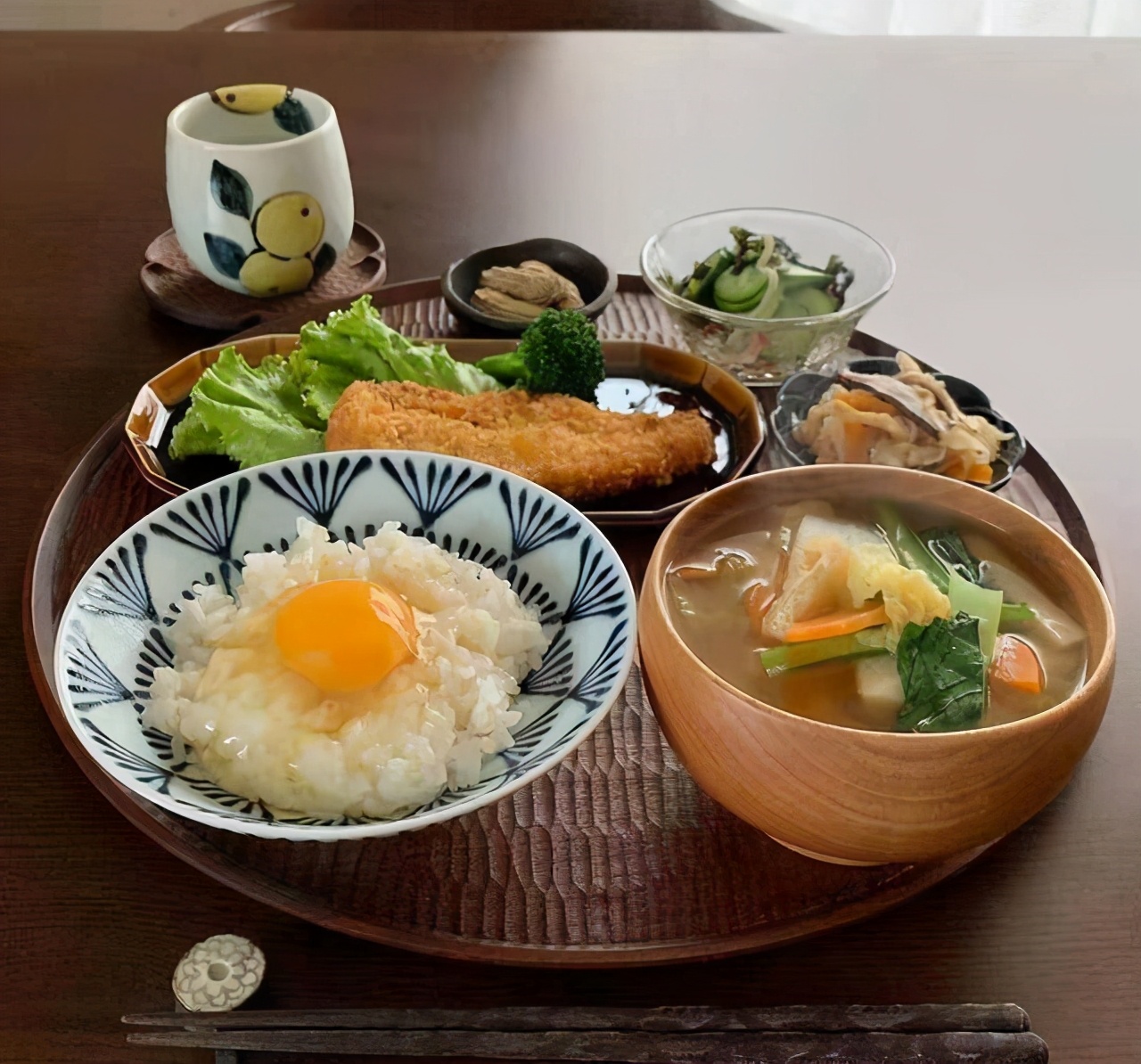日本老人吃美食,日本老人清淡的晚餐