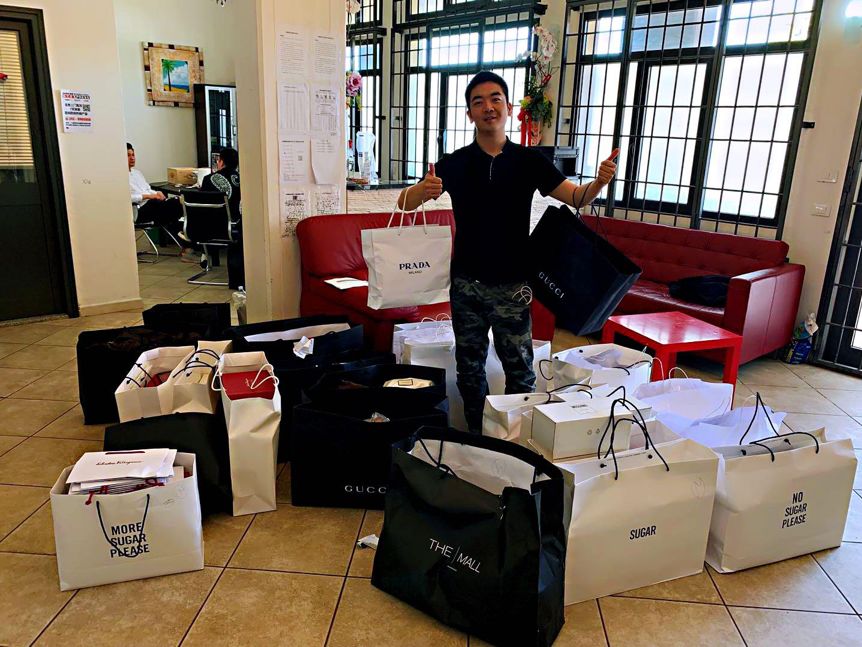 留学生美国做生意,留学生直播卖货