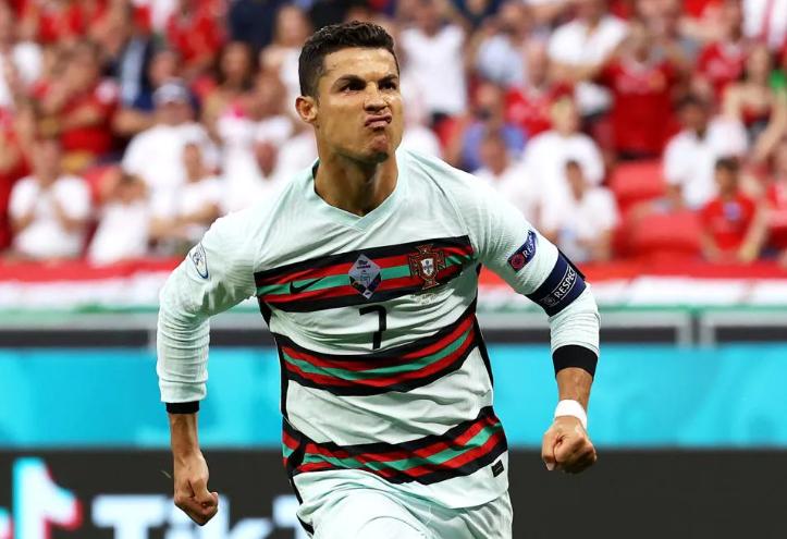 世界杯历史最失败的球员c罗,足坛历史上最刺激的比赛