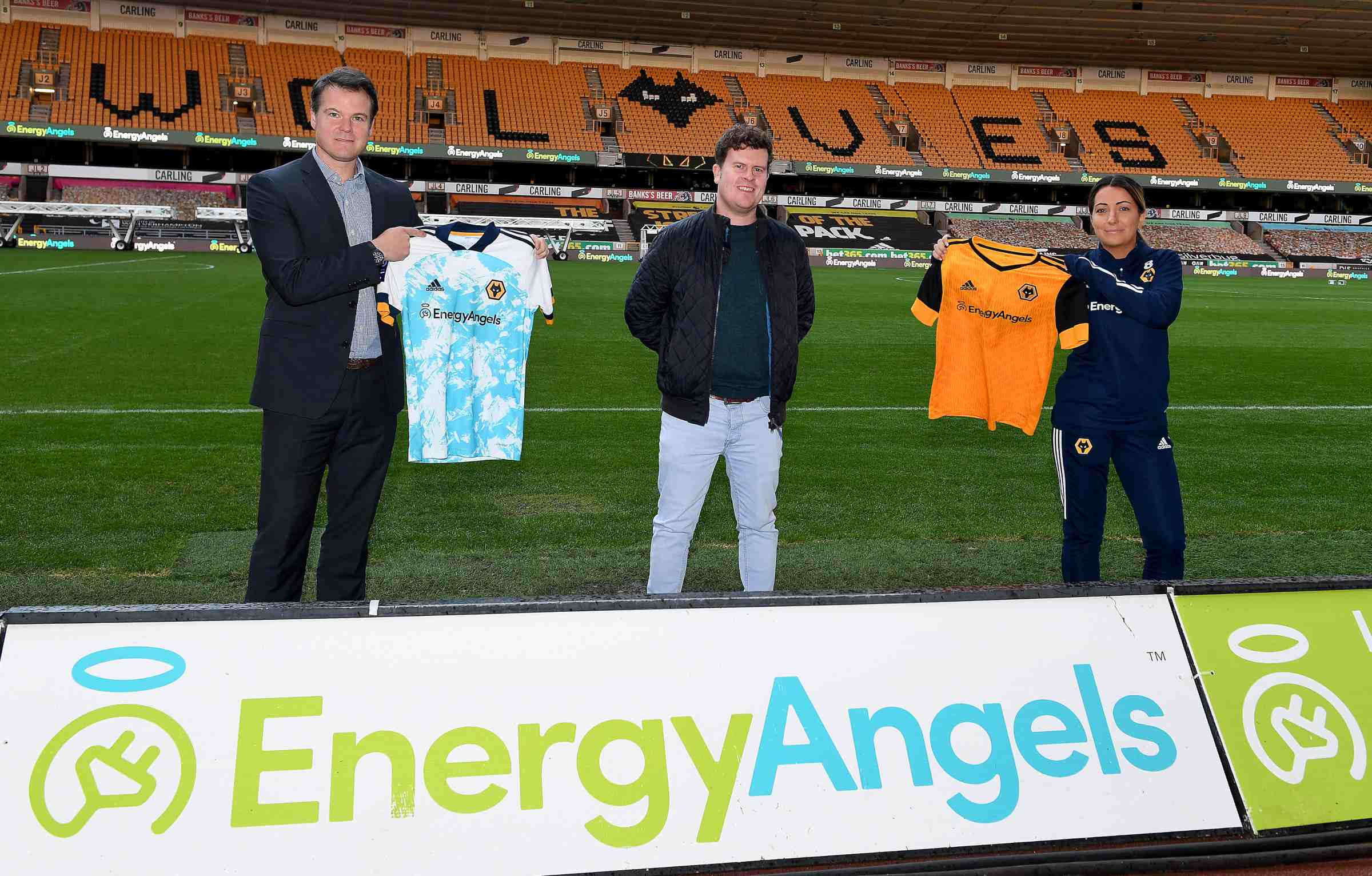 来点儿新闻12.02|安德玛推出库里个人品牌