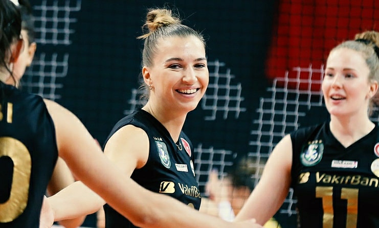 欧冠8强赛次回合深夜开打！意甲3豪门或晋级，瓦基弗日子不好过