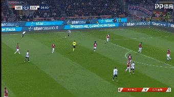 c罗帽子戏法第一脚暴力远射,博努奇评价c罗凌空抽射