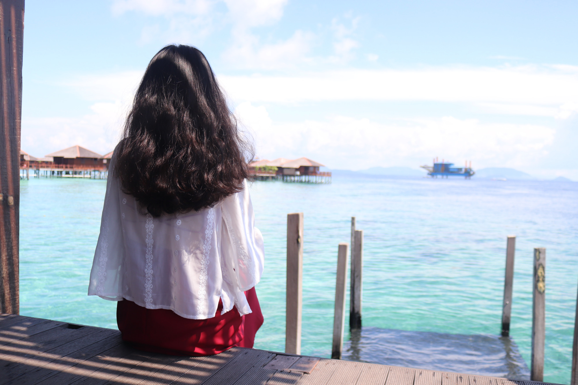 郑爽蛋卷发型堪称绝美,杨幂baby也毫不逊色,减龄时尚气质全开