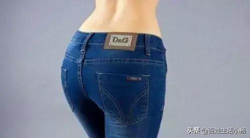 牛仔裤为什么后腰有个皮子,牛仔裤后面为什么有一块皮