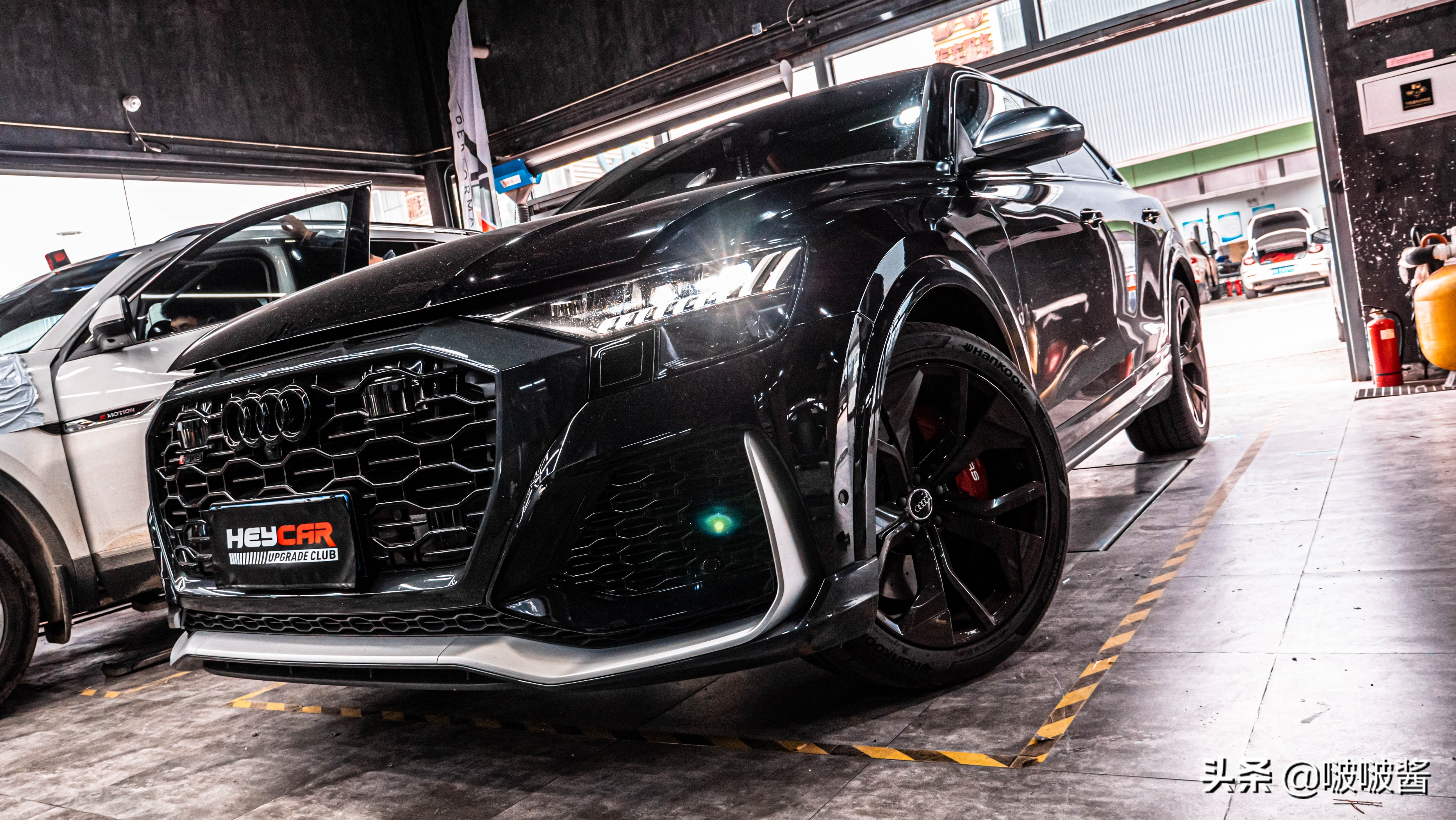 奥迪rsq8改装合法吗,奥迪rsq8改装贴绿膜