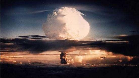 震慑美国！俄公布绝密核试验影像，忘了曾经的“大伊万”了吗？