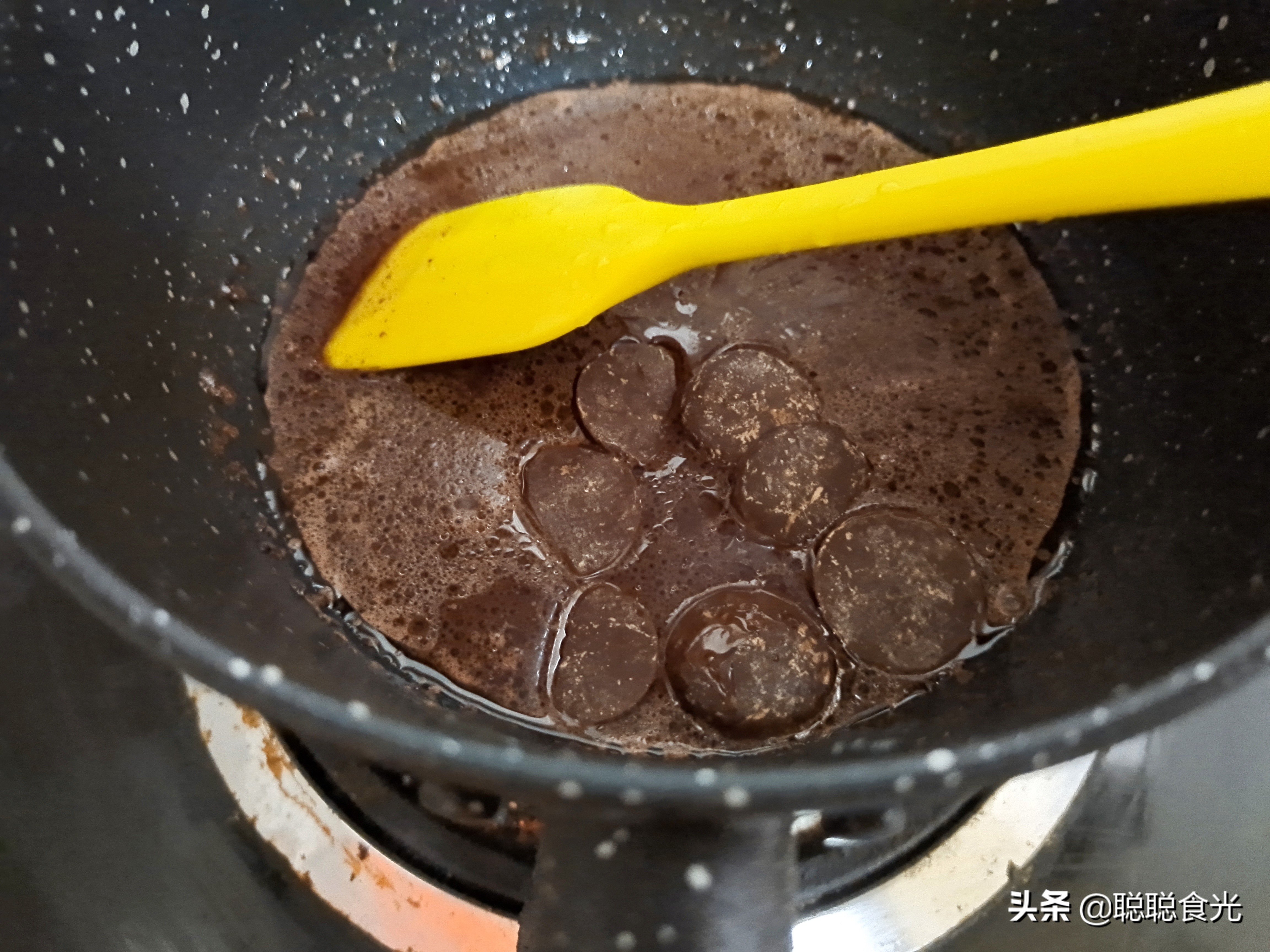 巧克力圣诞树蛋糕制作方法,圣诞节奶油巧克力蛋糕