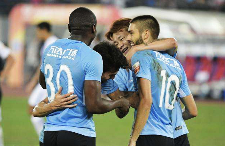 哈姆西克踢什么位置,哈姆西克可以上中超吗