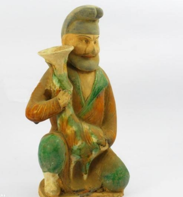 唐三彩在唐朝是干什么的,唐三彩盛行于我国什么时代