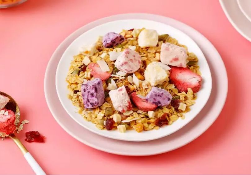 69分破1000万,18个月品类第一!搞定年轻人,这个品牌放了个大招