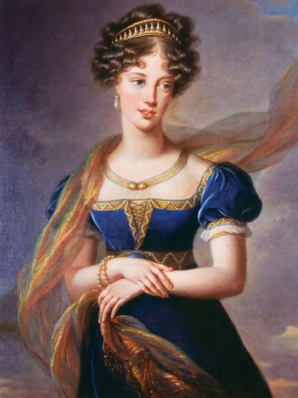 除了优雅贵气,珍珠还能休闲、叛逆、又嘻哈?