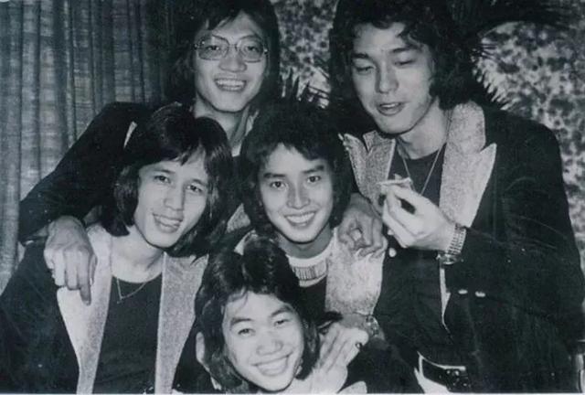 谭咏麟与朱咏婷怎么认识的,谭咏麟娶朱咏婷