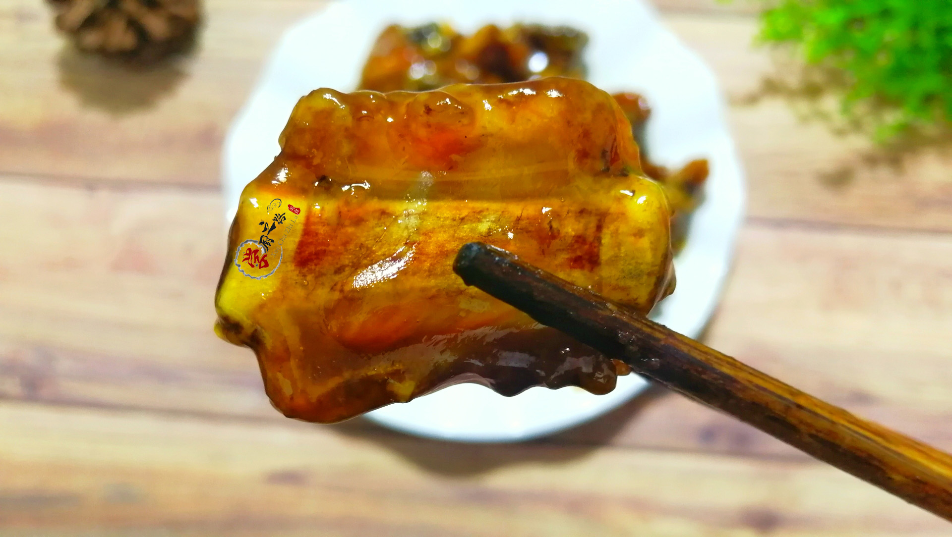 糖醋排骨干硬不脱骨?看大厨如何操作,干香肉嫩脱骨入味有诀窍