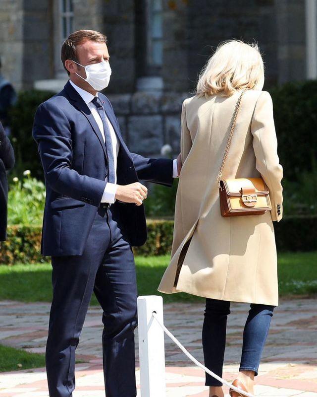 布丽吉特久违亮相,法国总统马克龙和妻子布丽吉特