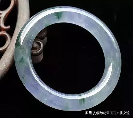 翡翠手镯的水头怎么看好坏,翡翠手镯的基本知识大全