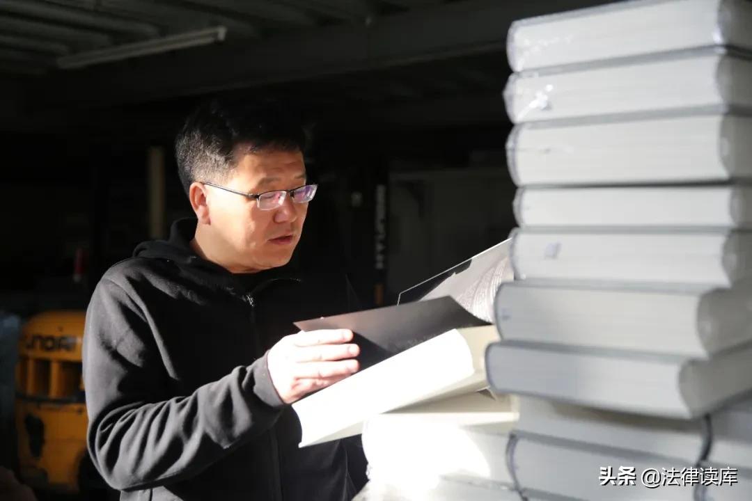 从“天同码”到“天同十八部”，他如何全面占领了法律人的书架