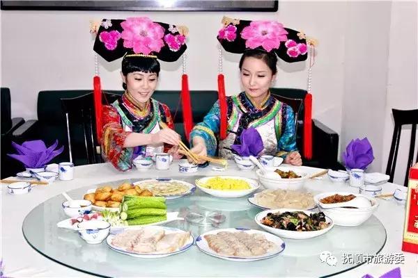 抚顺满族八大碗去哪里吃,满族美食八碟八碗