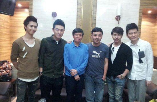 欧弟老婆挣钱养家，代购却惹争议，出走的欧弟遇到事业危机？