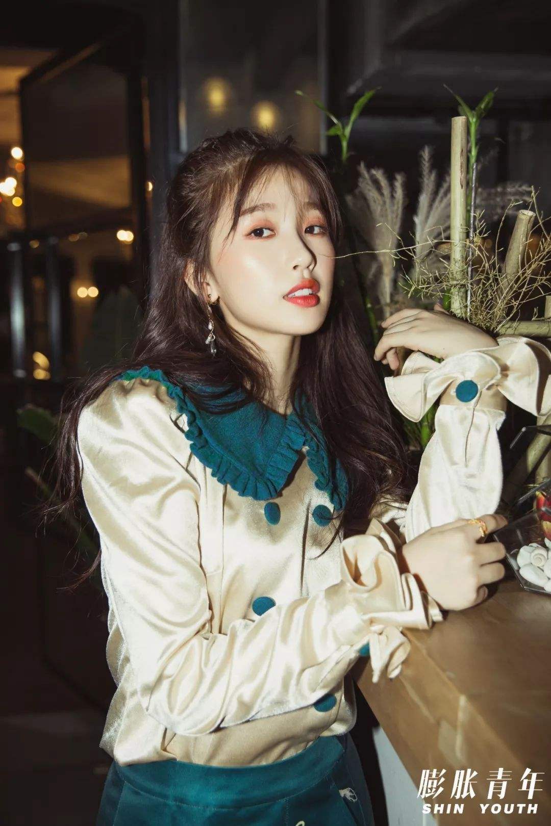 虞书欣纯欲风穿搭,虞书欣新造型粉色衣服头发怎么弄