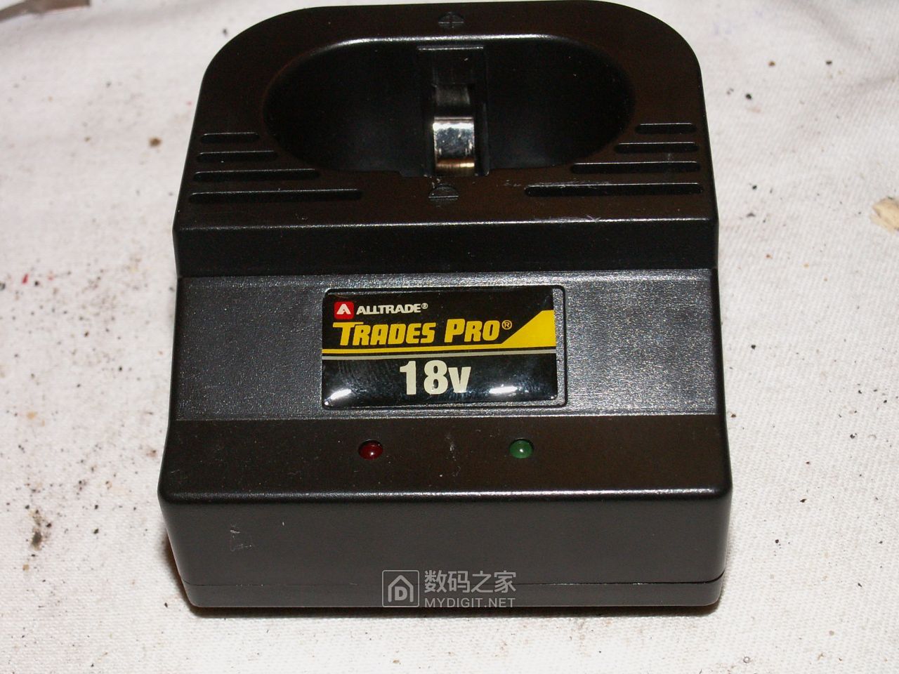 18v电钻锂电池怎样改装充电宝,怎样改装19.5伏锂电池电钻