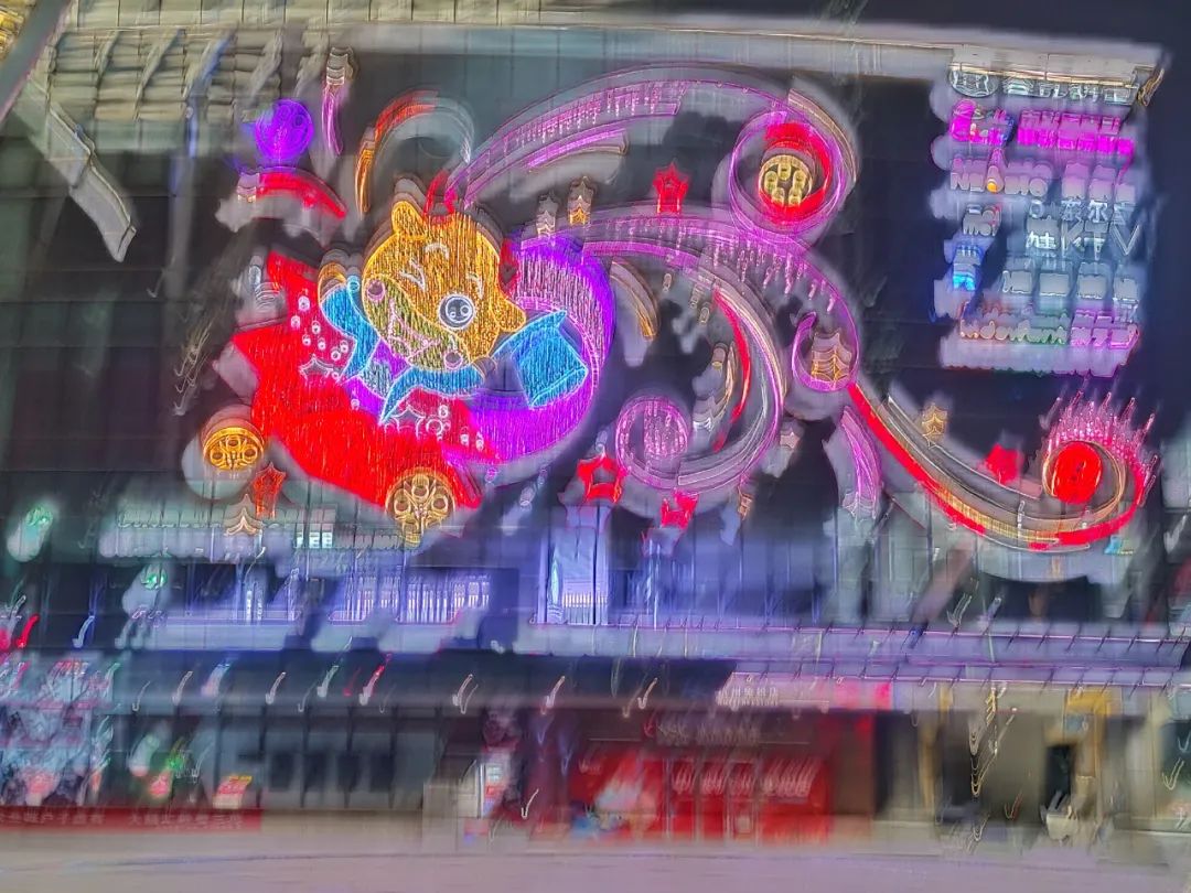 手机拍夜景用什么模式好,手机专业模式拍夜景