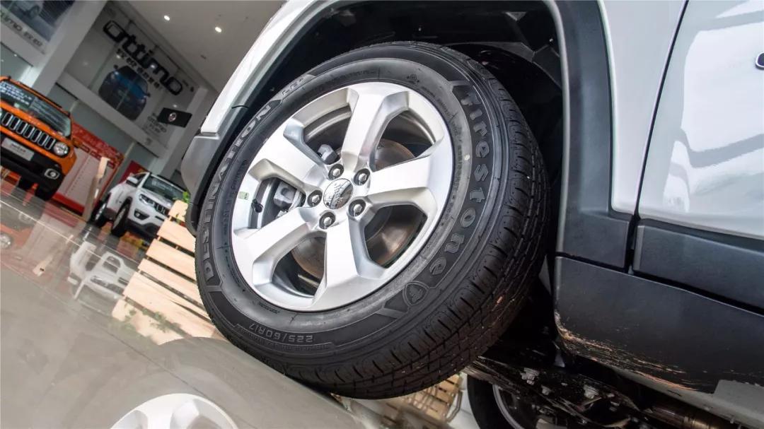 21款广汽菲克jeep指南者试驾,广汽菲克jeep17款指南者