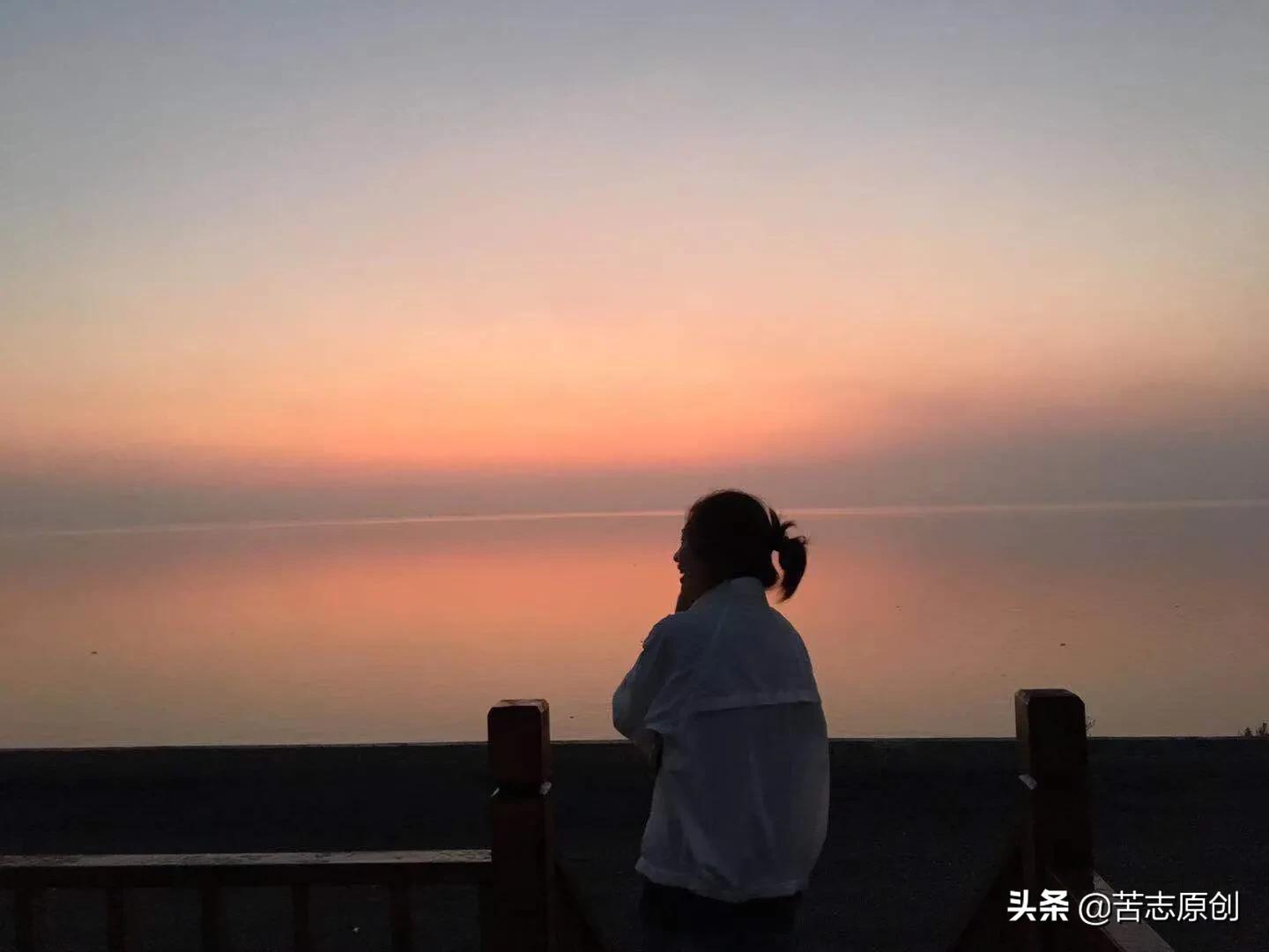 如果没人鼓掌记得给自己点掌声,如果没人给你喝彩记得给自己掌声