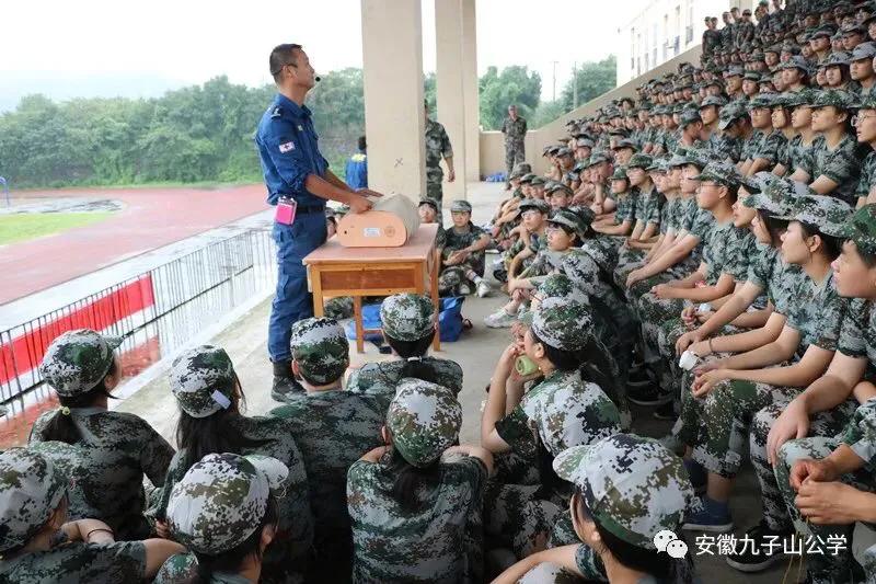 【承诺】许我三年韶华圆你成才之梦—安徽青华公学