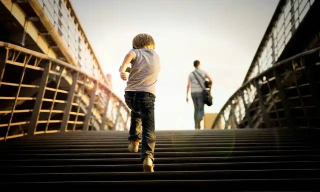 小学生缺乏自律及学习被动怎么办,缺乏自律的孩子怎么办