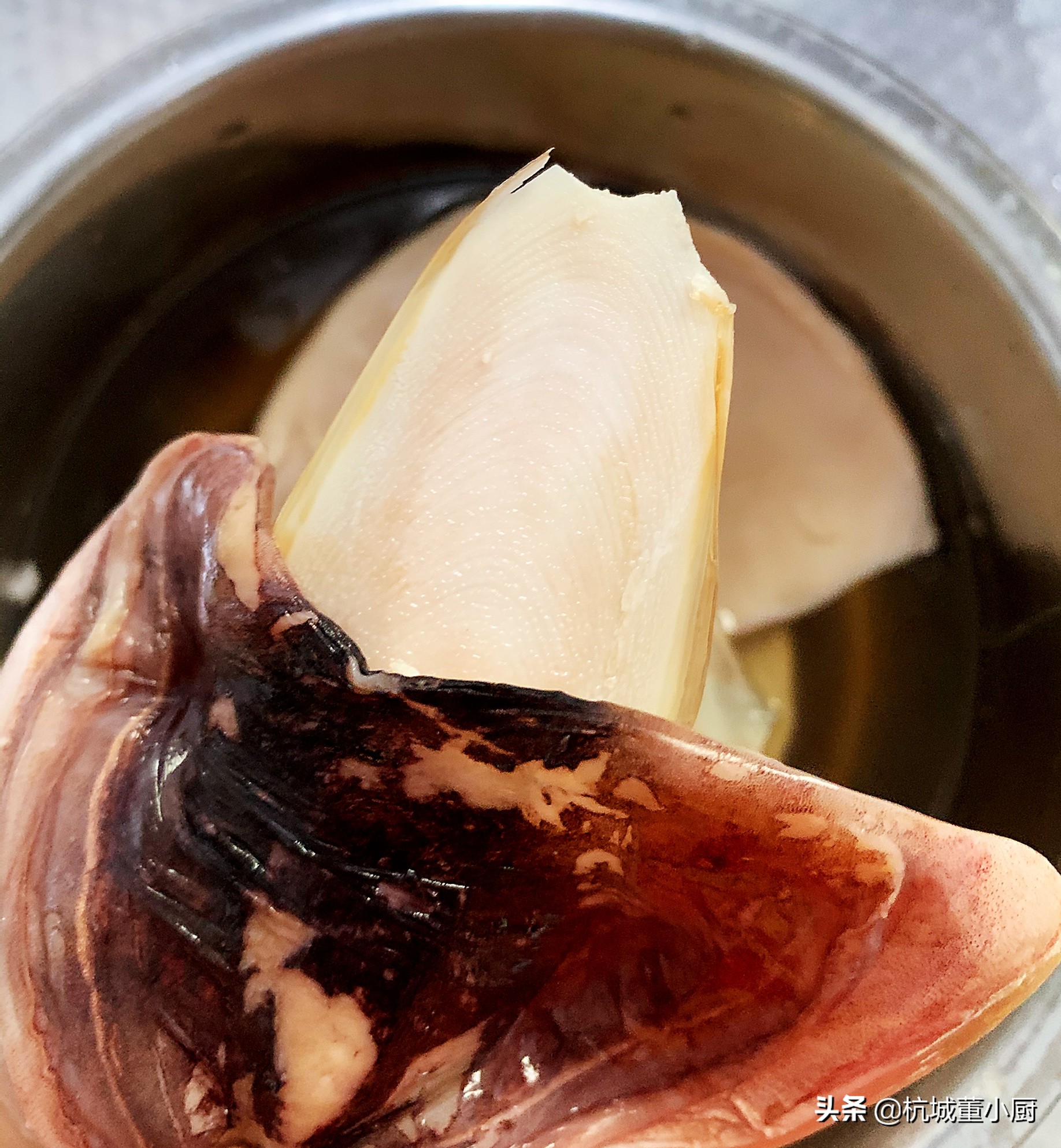 墨鱼干和鱿鱼干哪个烧肉好吃,墨鱼干土豆烧肉的做法