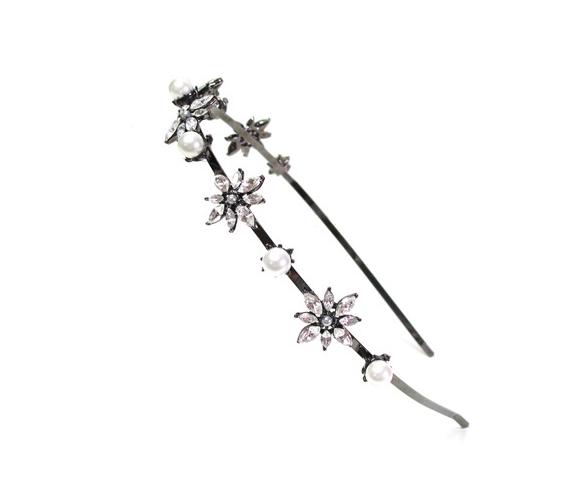 韩国百搭小黑裙的短款,韩国饰品品牌排行榜