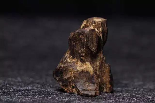 沉香入门知识大全书,各类沉香玩法的入门大全