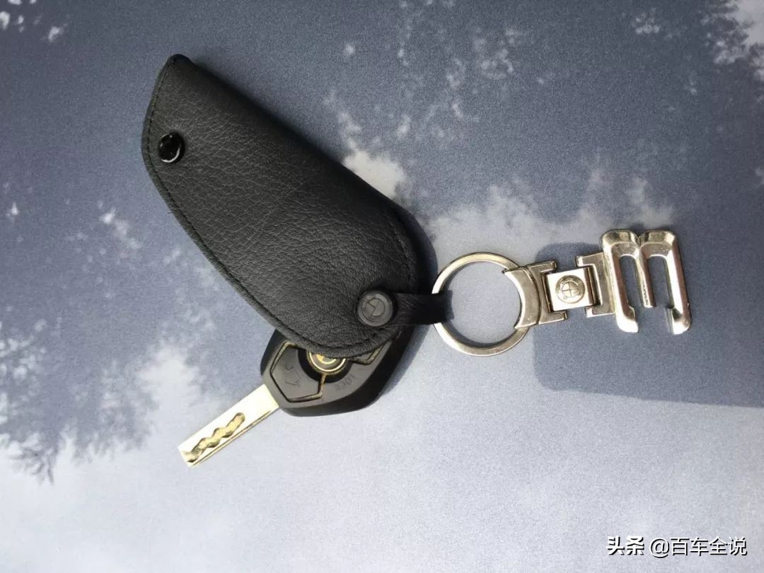 318i和m3区别,318i跟320i有什么区别