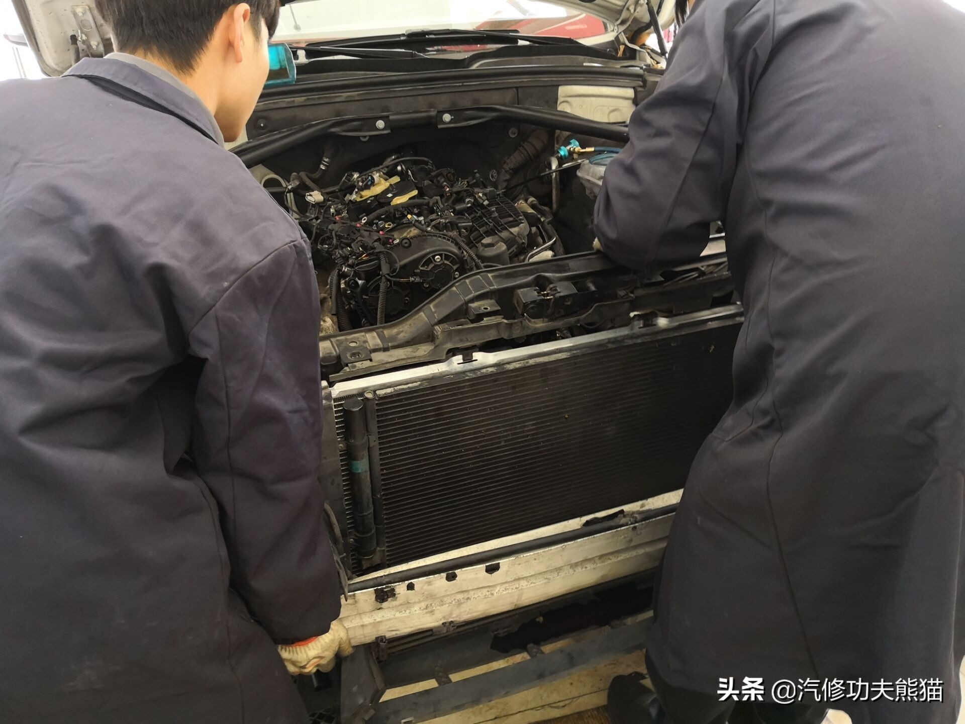 奥迪为何不能解决发动机烧机油,奥迪q5lea888三代发动机烧机油么