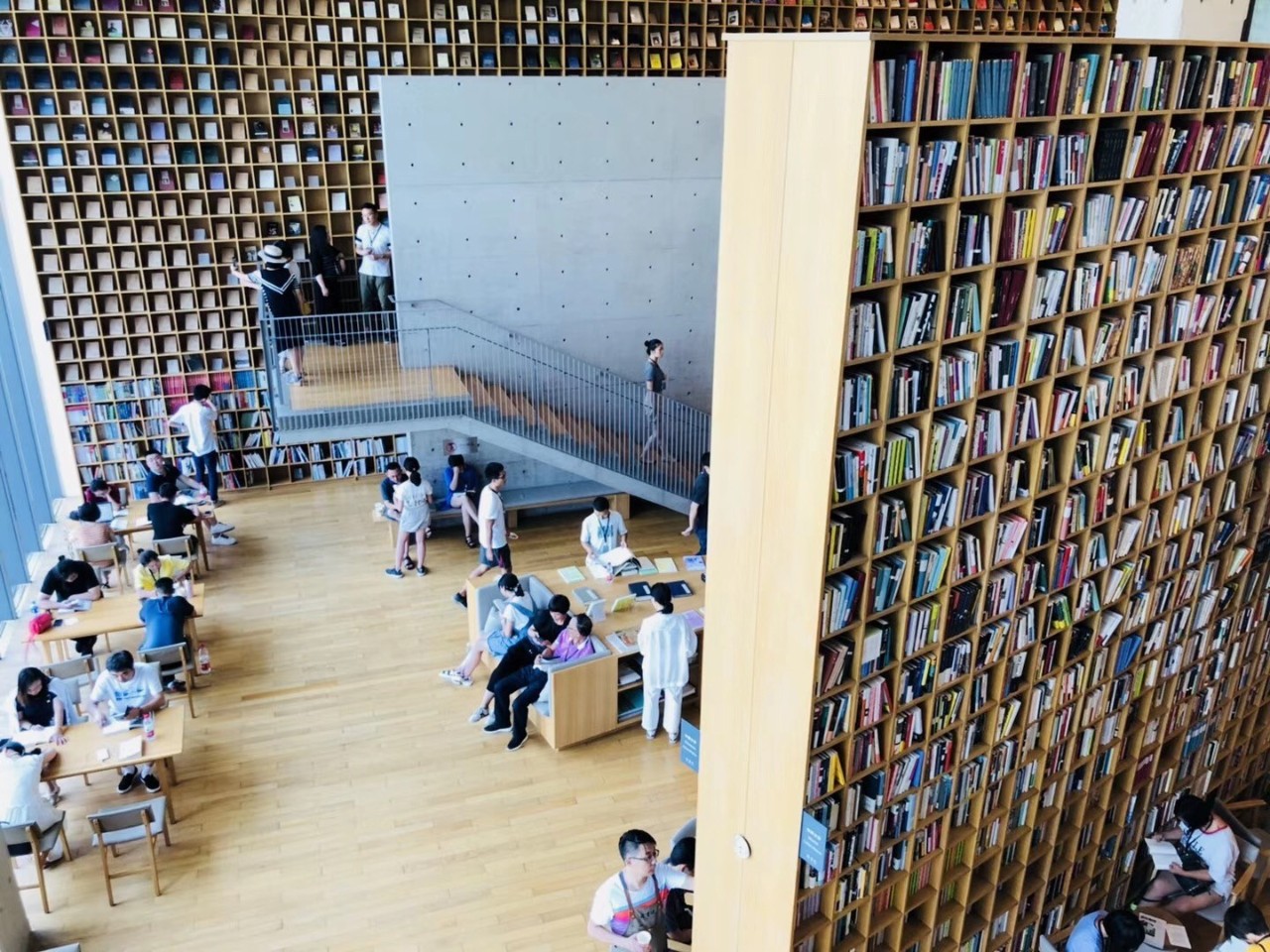 这是高晓松送给杭州的礼物，实名羡慕杭州市民!