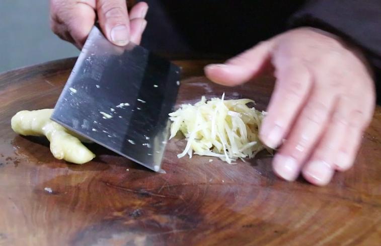 猪肝怎样做滑嫩,猪肝怎么做好吃又嫩无腥味