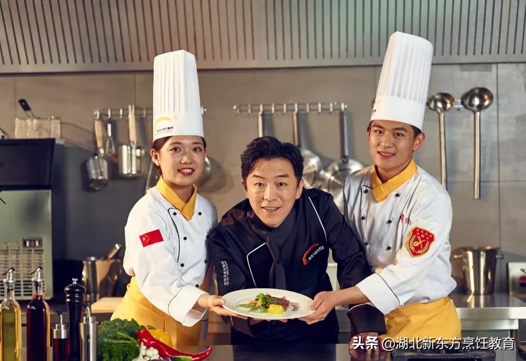 什么菜系厨师前景较好,厨师的就业优势和前景