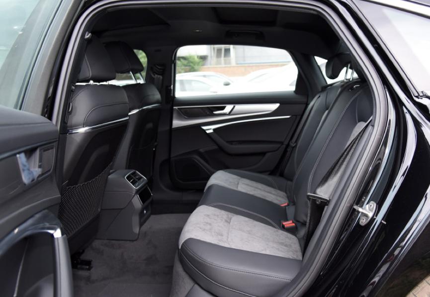 奔驰e级宝马5系奥迪a6l权威对比下,宝马5系和奥迪a6l