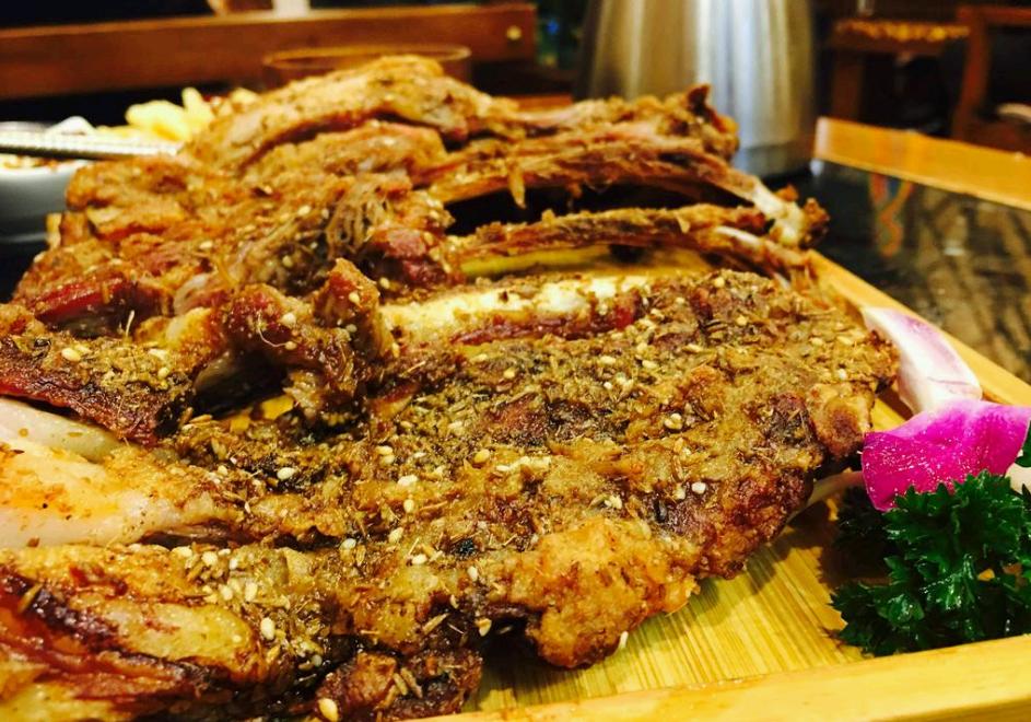 内蒙古不只有草原,内蒙古不只有草原还有矿山