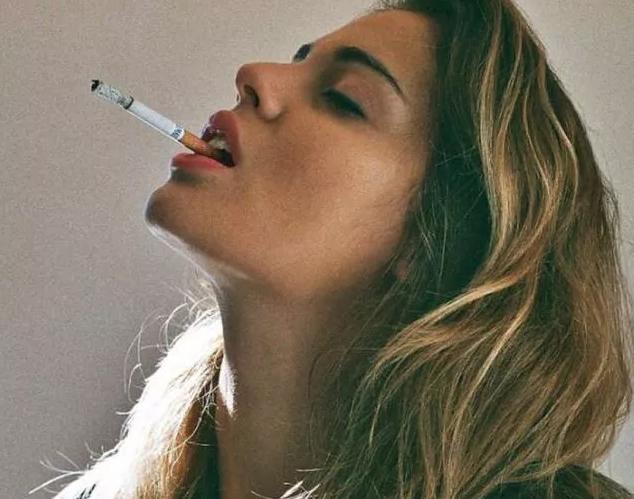 你的鼻头上有黑头怎么办,鼻尖上的黑头怎么处理