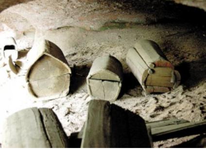 神秘的悬棺里面有什么,悬棺的千古之谜