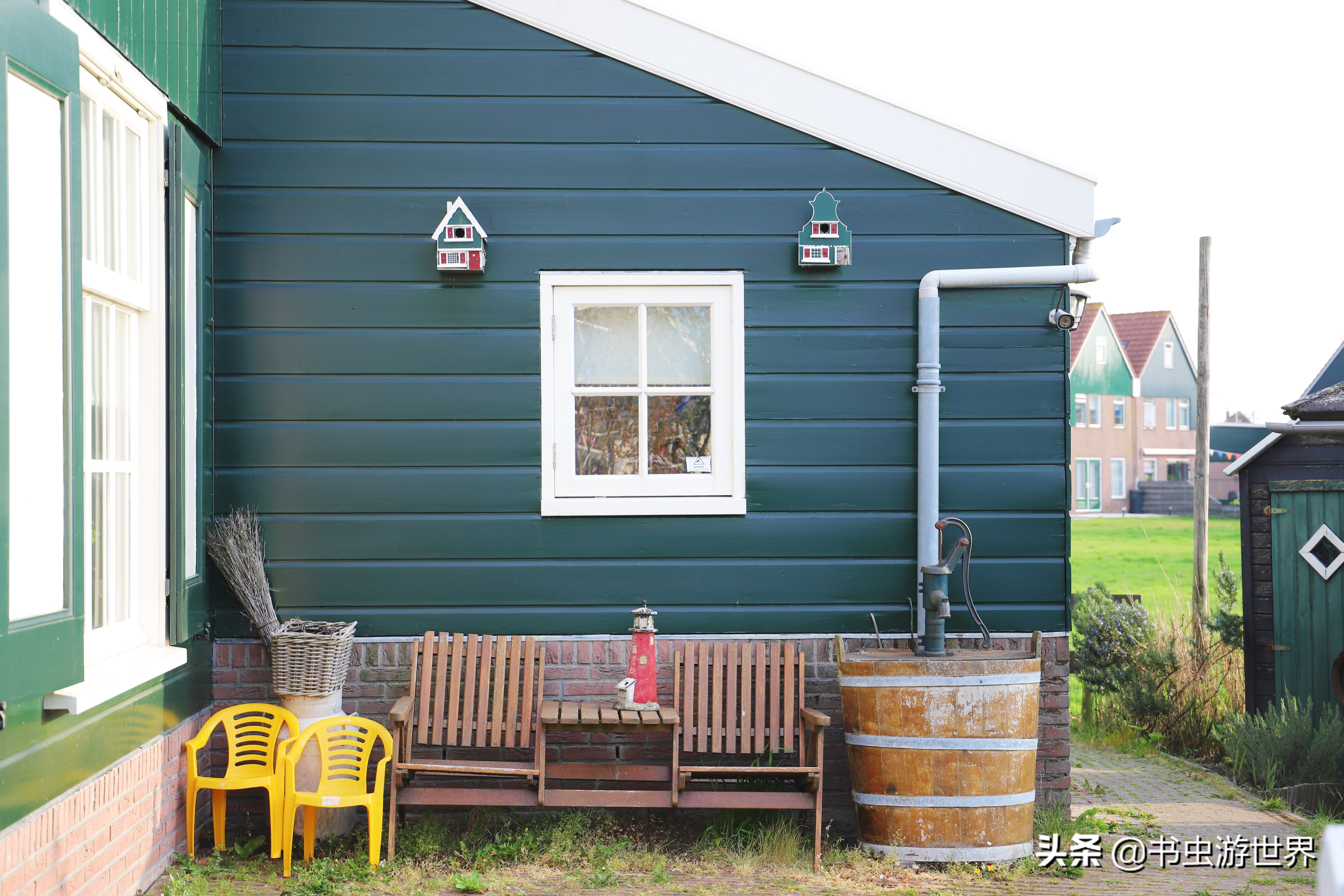 红顶小木屋,红顶绿墙小木屋