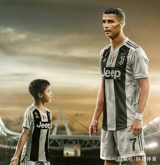 迷你罗87场比赛打进730球,迷你罗脚后跟进球